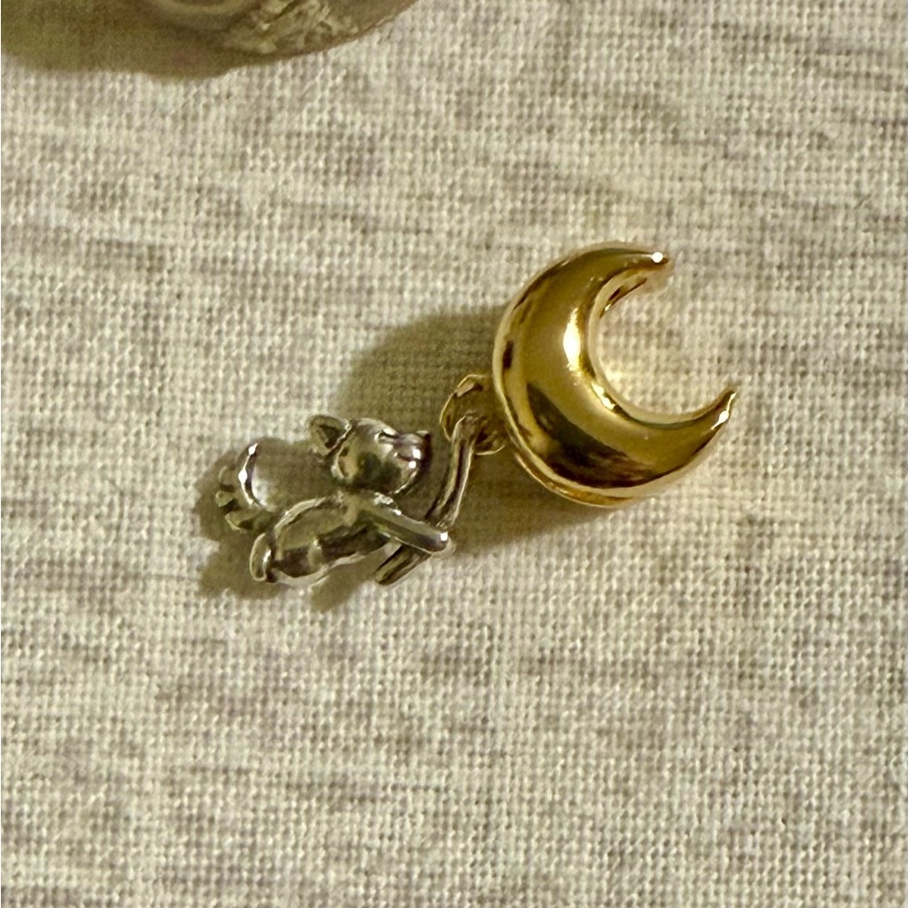 New S925 Cat & Moon Charm, Pandora-Compatible or DIY Jewelry 🌙